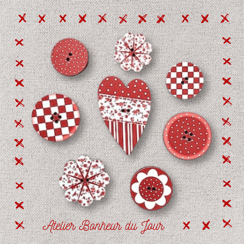 pouch decorative wooden buttons "Red hearts" Atelier Bonheur du jour