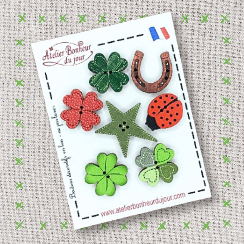 Mini pouch decorative wooden buttons "Lucky charm" Atelier bonheur du jour