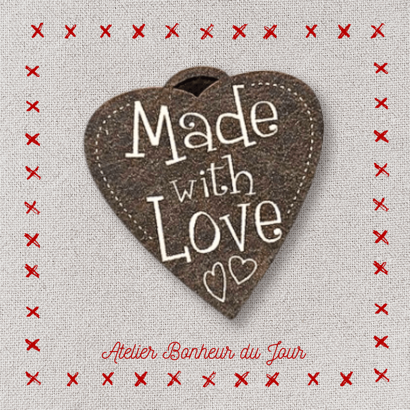 Décorative wooden button "Made with love"  Heart to hang Atelier bonheur du jour