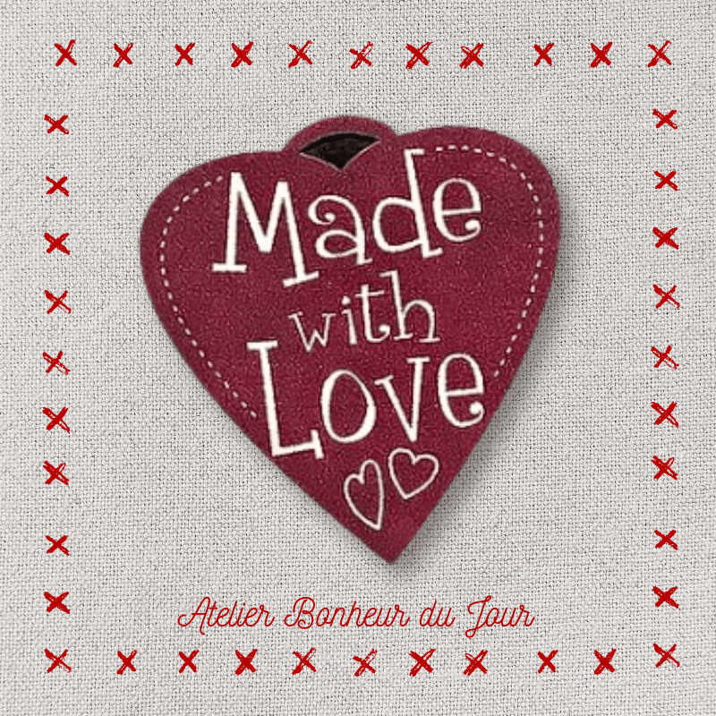 Décorative wooden button "Made with love"  Heart to hang Atelier bonheur du jour