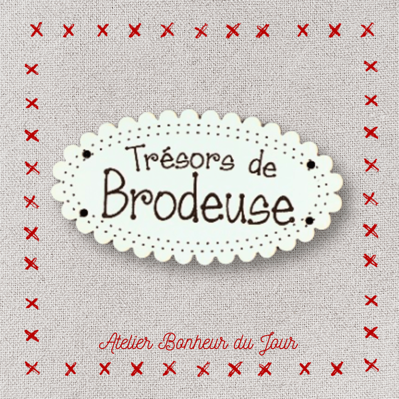 Decorative wooden button "Embroiderer's treasures" Atelier bonheur du jour