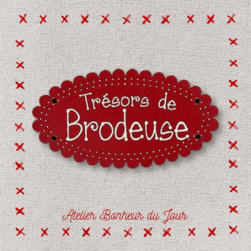 Decorative wooden button "Embroiderer's treasures" Atelier bonheur du jour