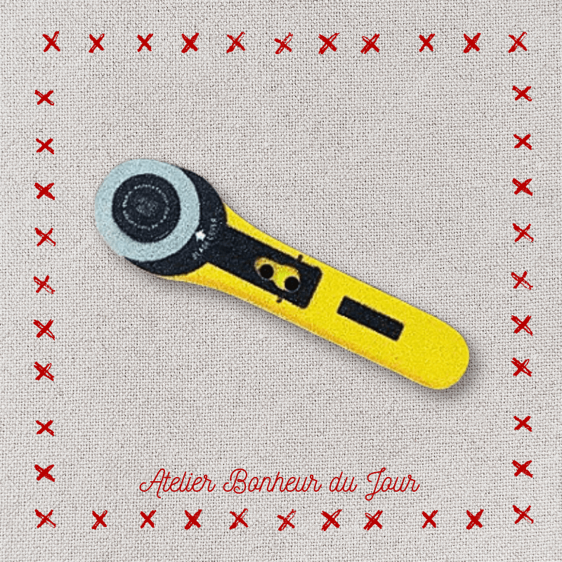 Decorative wooden button "Yellow rotary cutter" Atelier bonheur du jour