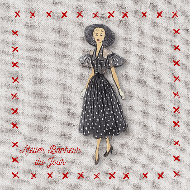 Decorative wooden button "Lady dress with ruffles and polka dots" Atelier bonheur du jour