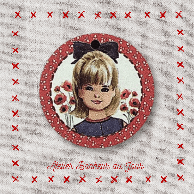 Decorative wooden button Wood medallion to hang "Little girl poppies" Atelier bonheur du jour