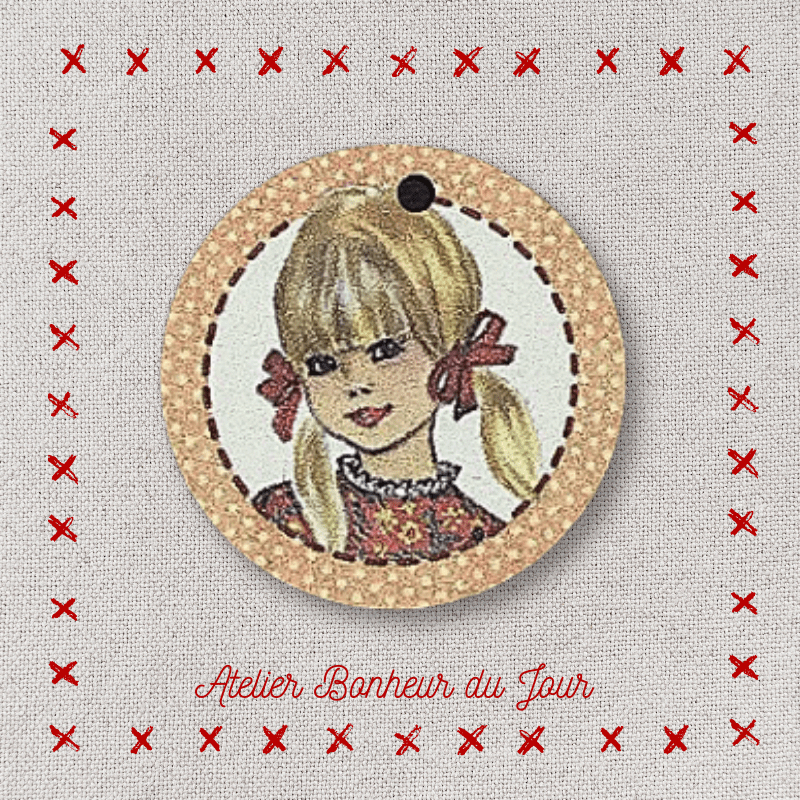 Decorative wooden "Little girl" medallion to hang Atelier bonheur du jour