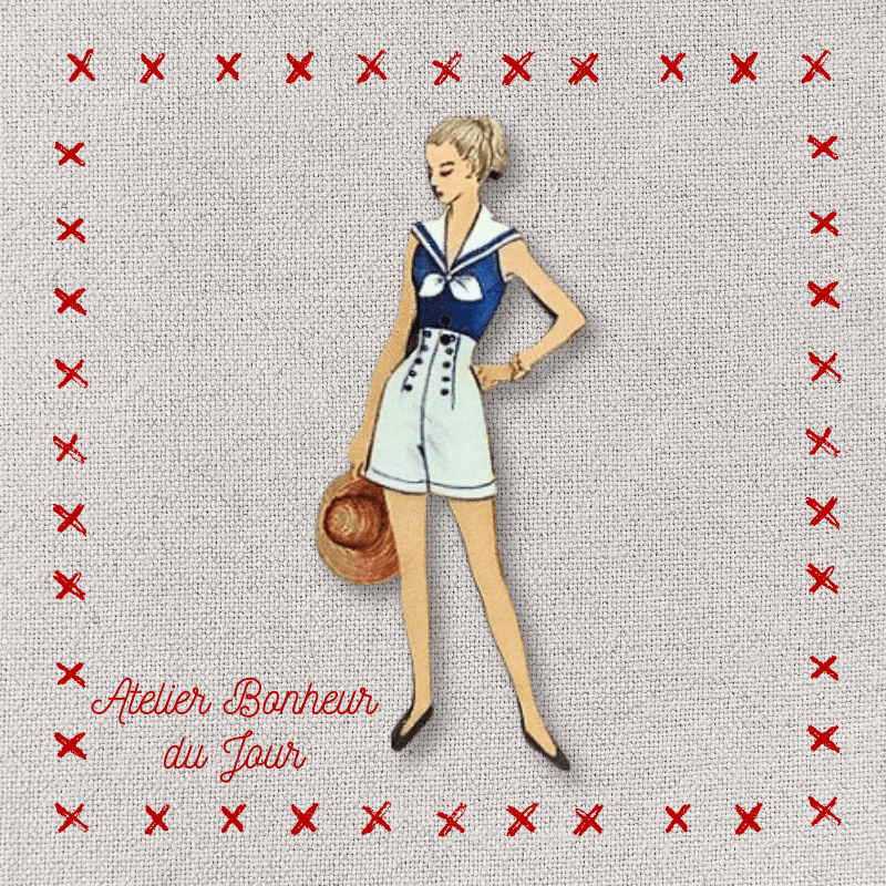 Decorative wooden button "Women sailor shorts outfit" Atelier bonheur du jour