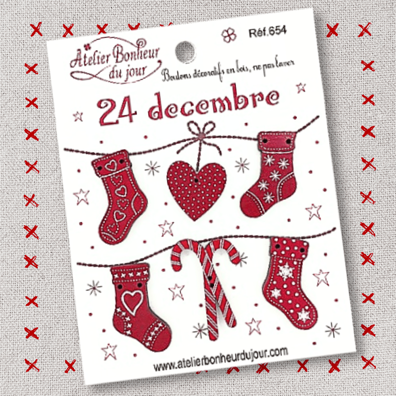 Decorative wooden button “December 24” pouch Atelier bonheur du jour