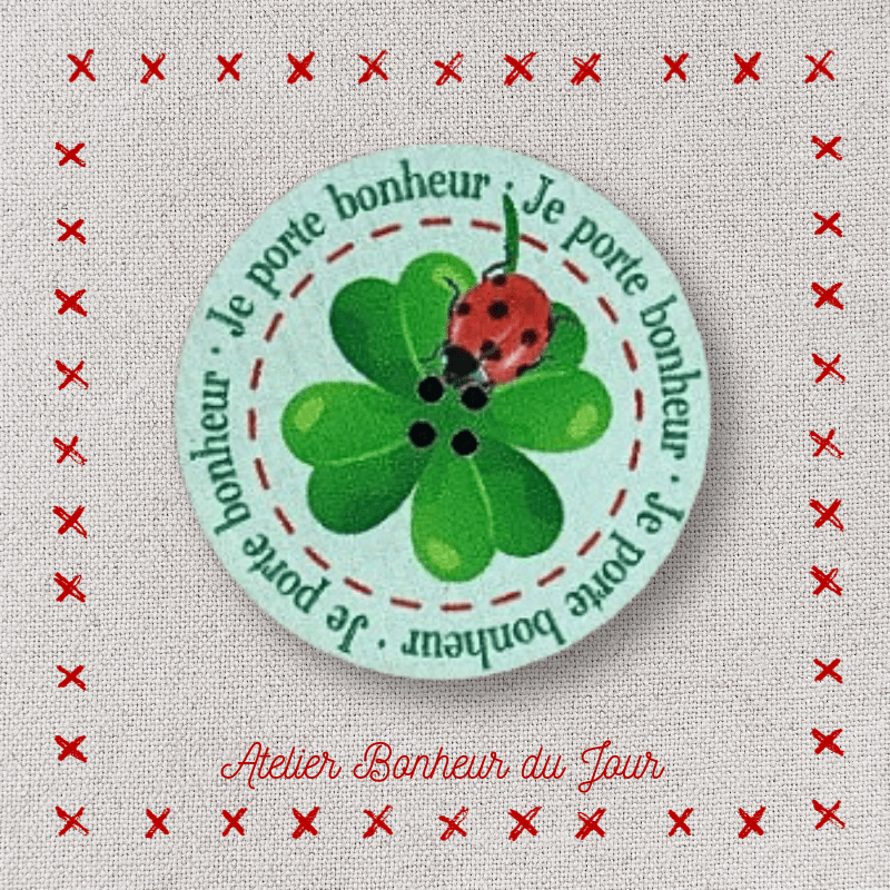 Decorative wooden buttons "I bring luck" Atelier bonheur du jour